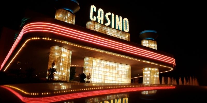 Benefits of Playing at a Legal Online Casino
