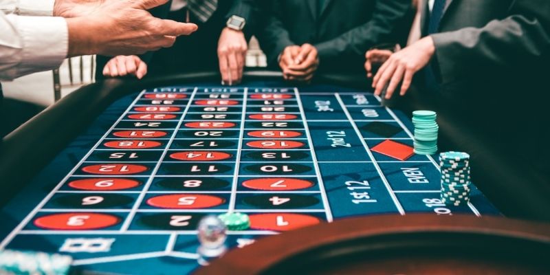 Expert Tips Derived from Card Game Reviews